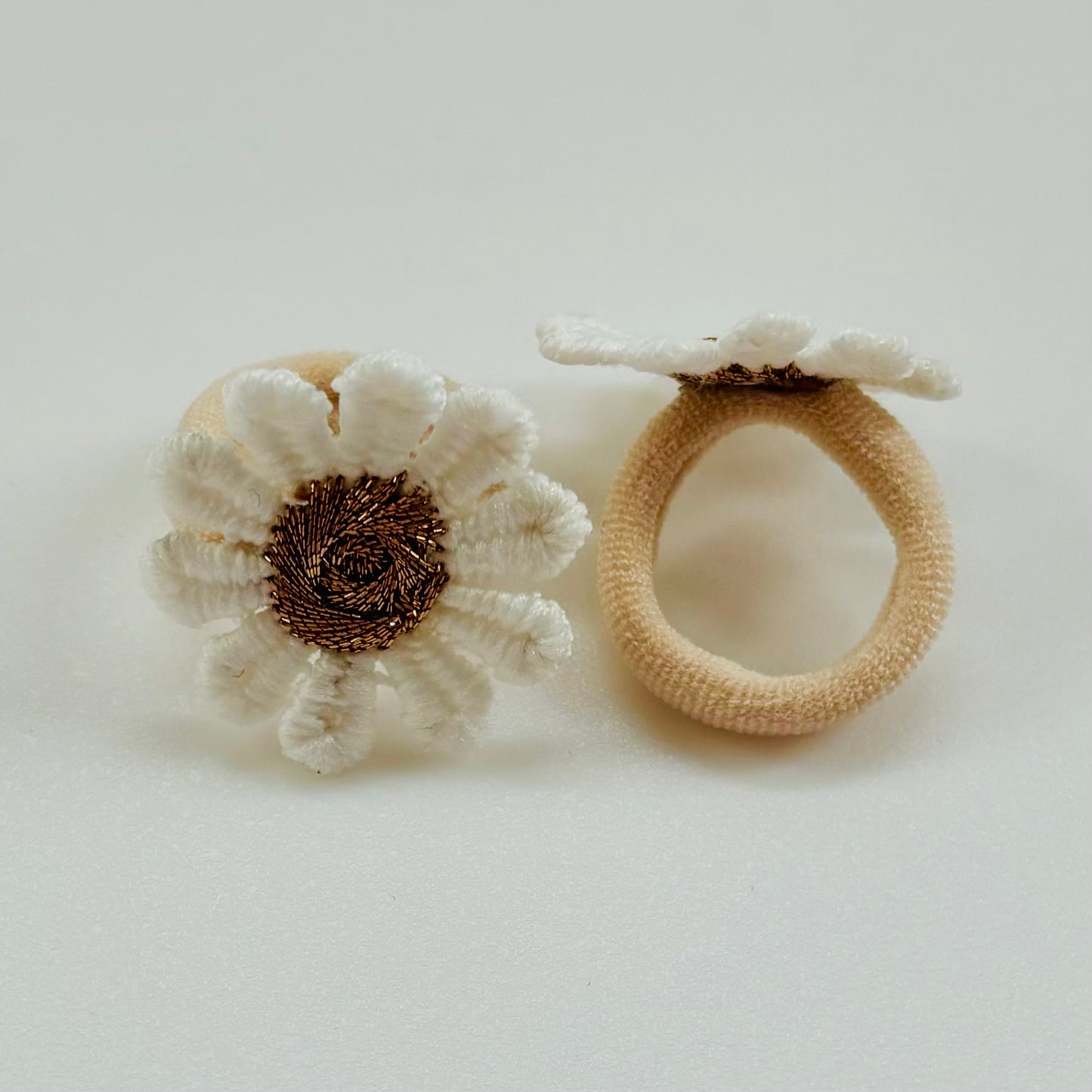 Daisy bronze hair bobbles