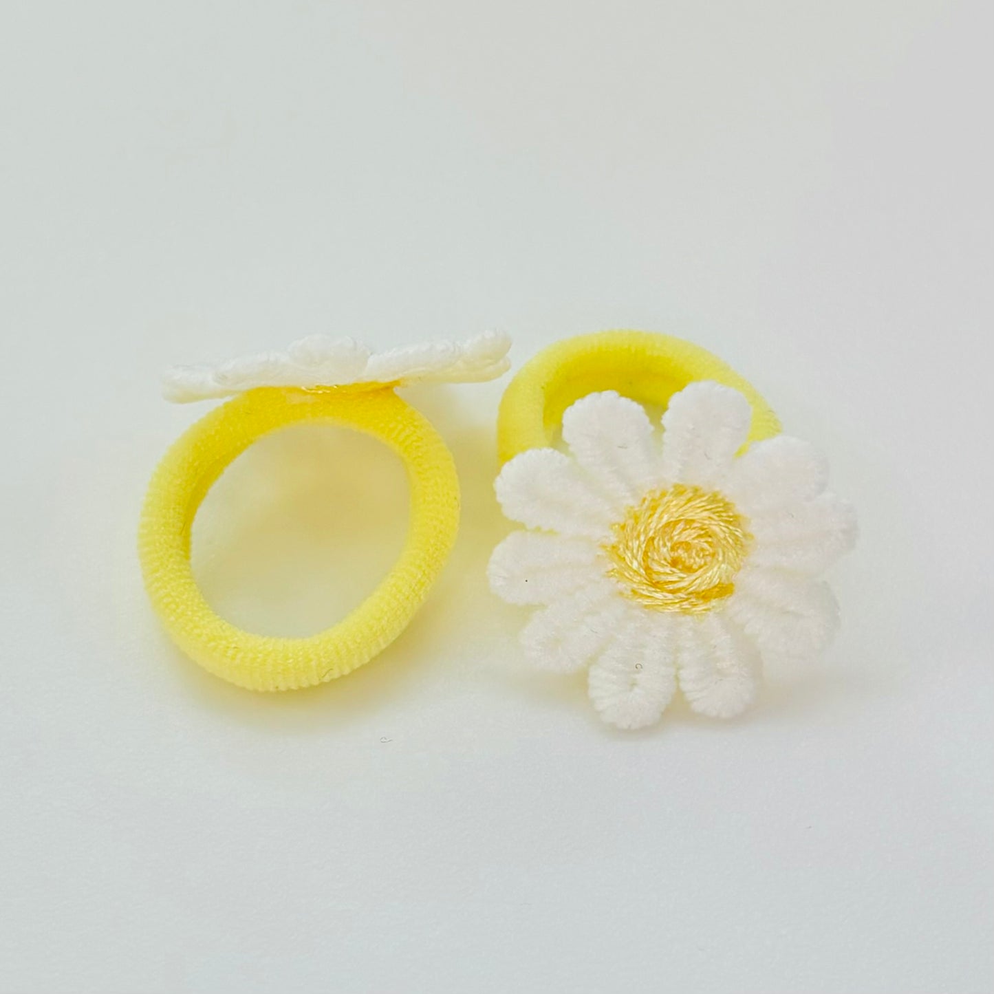 Daisy swirl hair bobbles