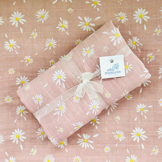 Daisy muslin blanket