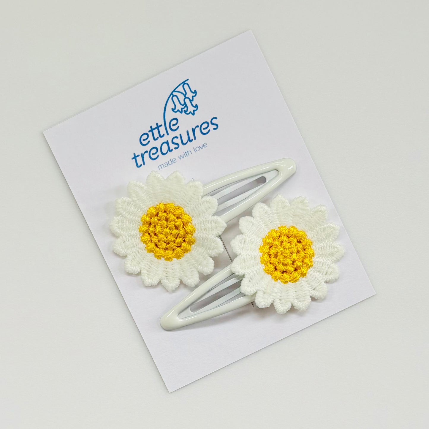 Daisy hair clips