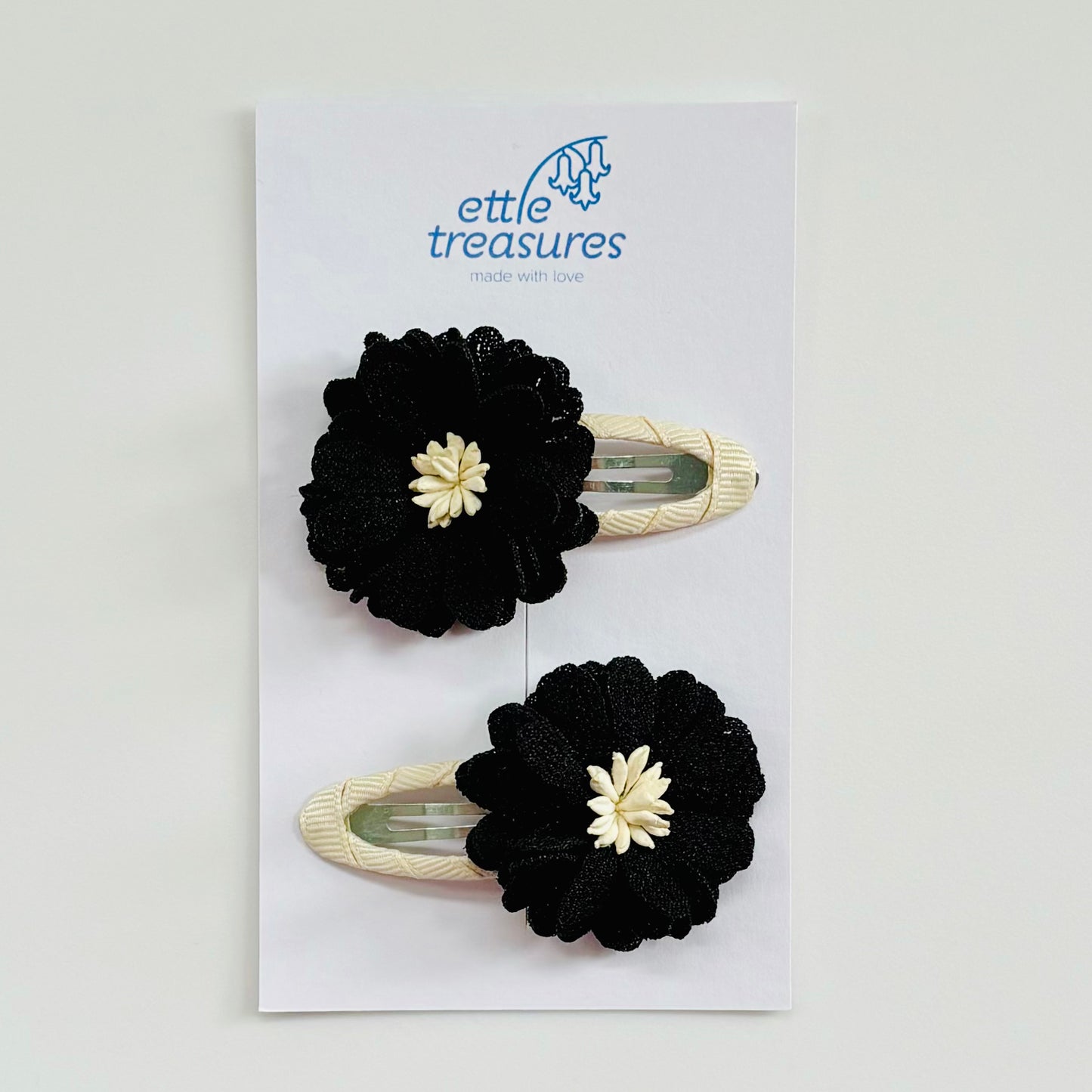 Black flower hair clips